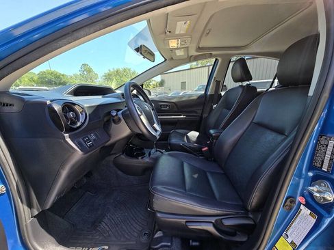 Used 2015 Toyota Prius C Four image 9