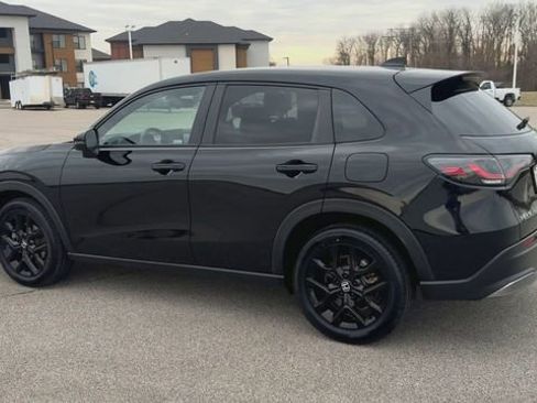 Used 2024 Honda HR-V Sport image 6