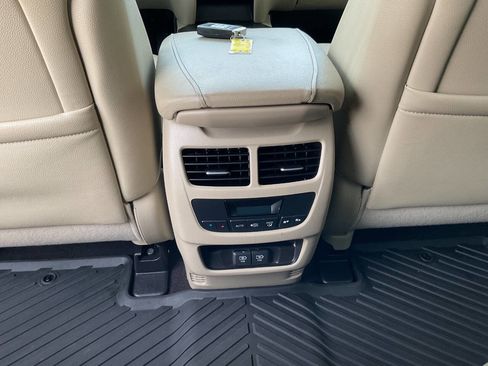 Used 2020 Acura MDX SH-AWD w/ Technology Package image 36