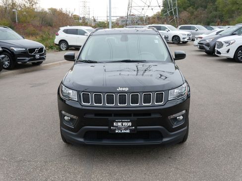 Used 2019 Jeep Compass Latitude w/ Popular Equipment Group image 2