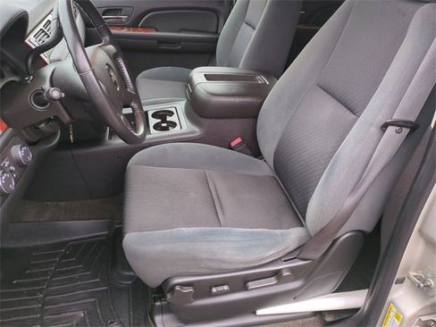 Used 2009 Chevrolet Tahoe LT w/ Convenience Package image 18