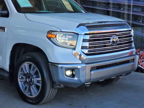 Used 2021 Toyota Tundra Platinum image 3