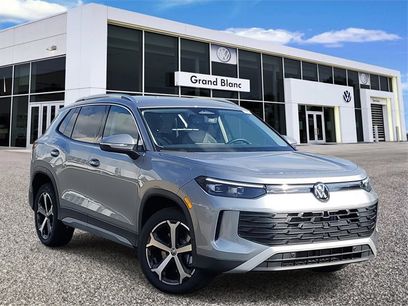 New 2025 Volkswagen Tiguan SE