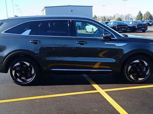 New 2026 Kia Sorento EX AWD/4WD image 4