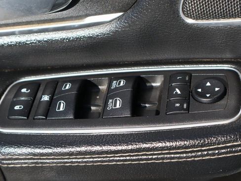 Used 2023 RAM 1500 Laramie image 17