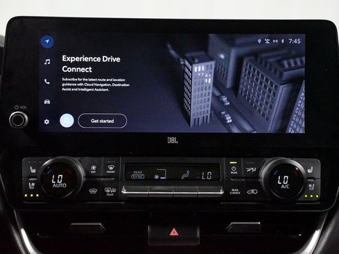 Certified 2024 Toyota Grand Highlander FWD image 17