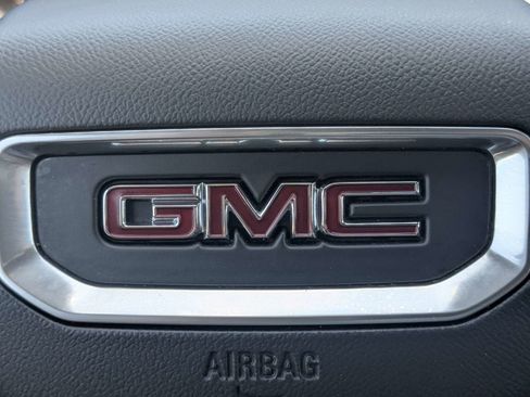 Used 2025 GMC Terrain Elevation AWD/4WD image 33