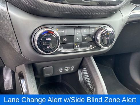 Used 2023 Chevrolet TrailBlazer LT w/ Convenience Package image 12