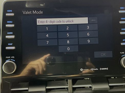 Used 2019 Toyota Avalon XLE FWD image 27