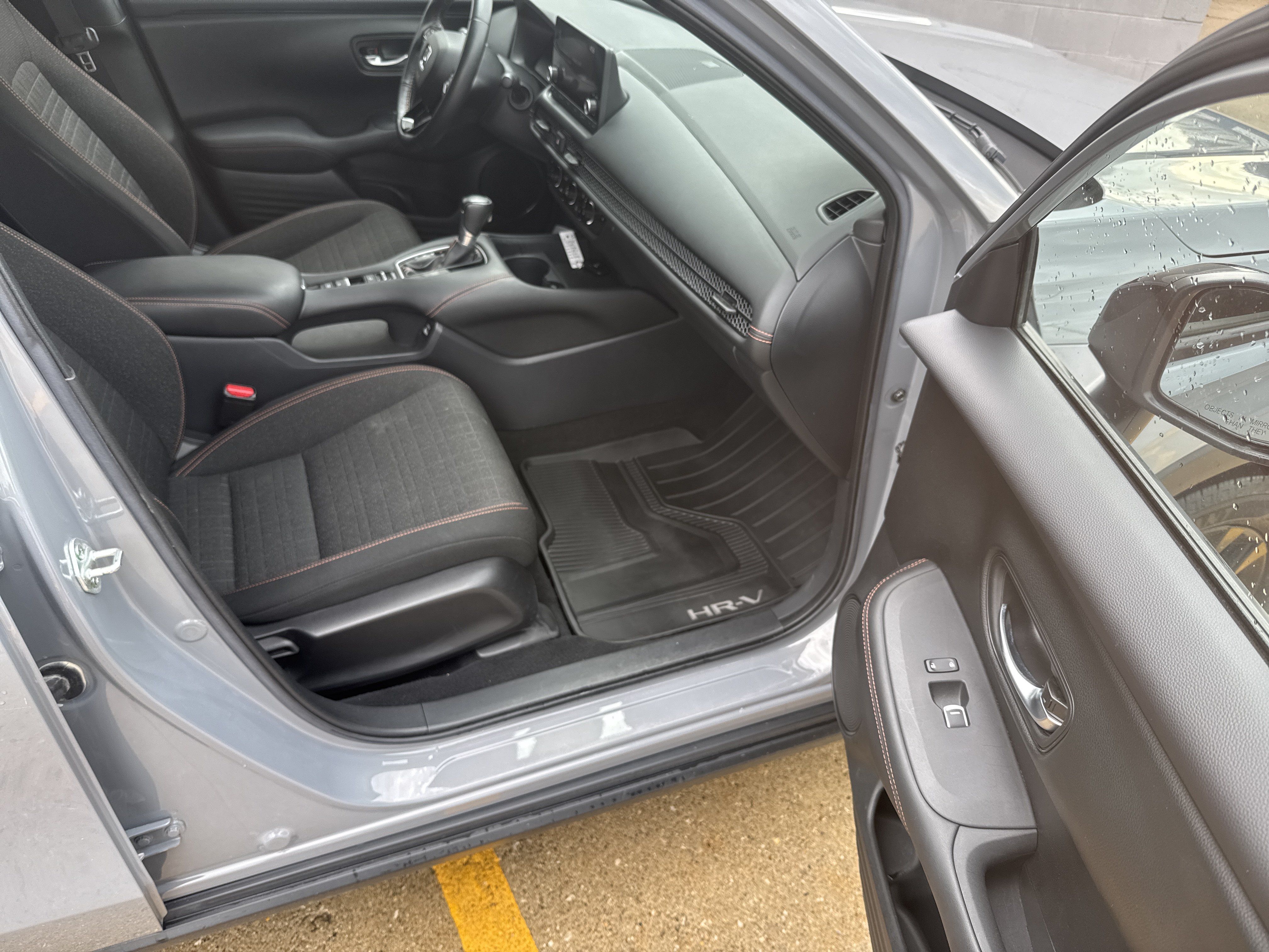 Used 2023 Honda HR-V Sport image 5