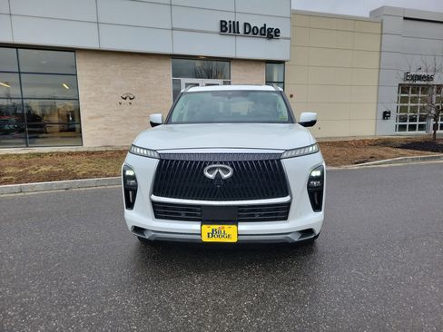 Used 2025 INFINITI QX80 Sensory AWD/4WD image 10