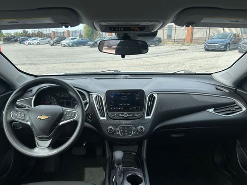 Used 2024 Chevrolet Malibu LT image 33