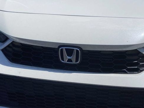 Used 2025 Honda Civic Sport image 5