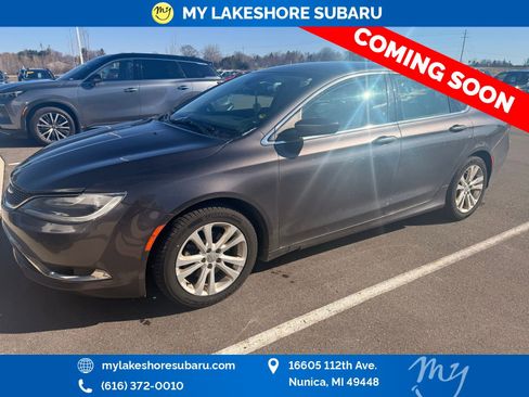 Used 2015 Chrysler 200 Limited w/ Comfort Group image 4