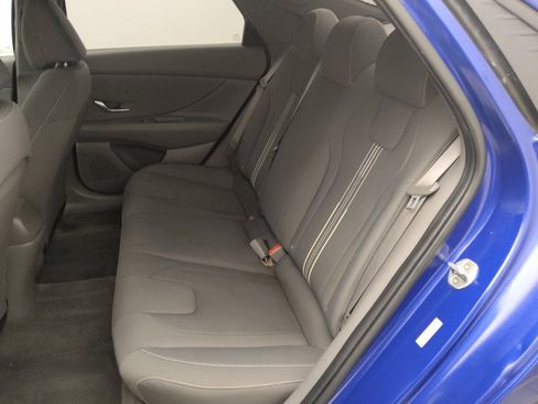 Used 2021 Hyundai Elantra SEL w/ Convenience Package FWD image 18