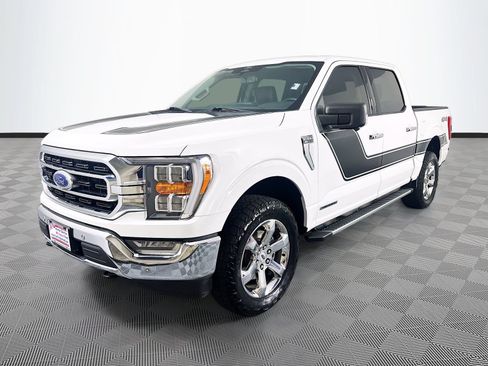 Used 2022 Ford F150 XLT w/ Equipment Group 302A High AWD/4WD image 3