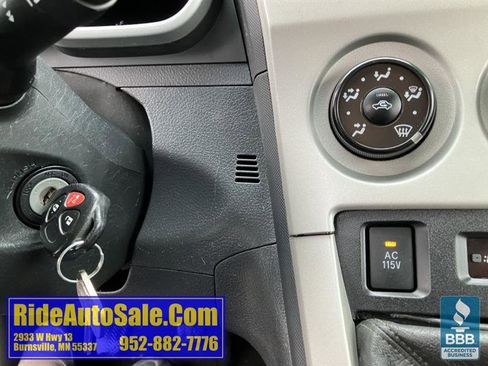 Used 2009 Toyota Matrix S image 28