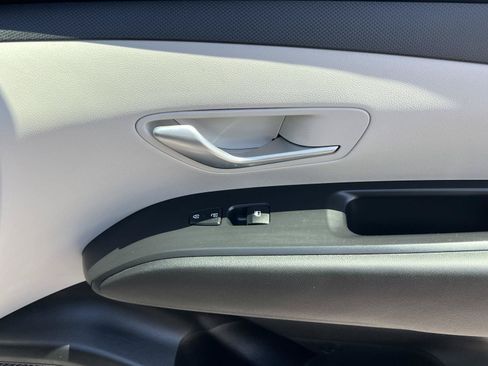 Used 2023 Hyundai Tucson SE AWD/4WD image 19