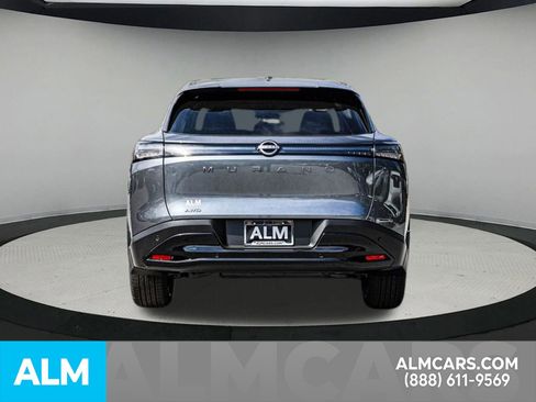 Certified 2025 Nissan Murano SV image 12