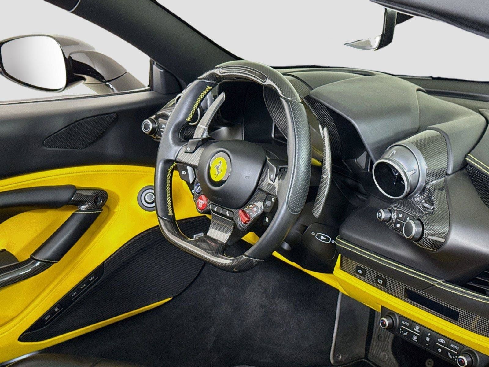 Used 2021 Ferrari F8 Tributo RWD image 28
