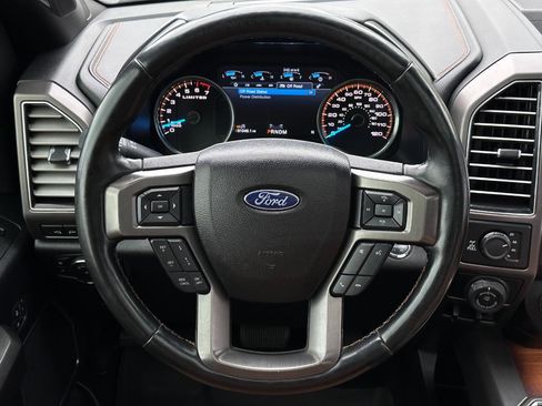 Used 2017 Ford F150 Limited image 15
