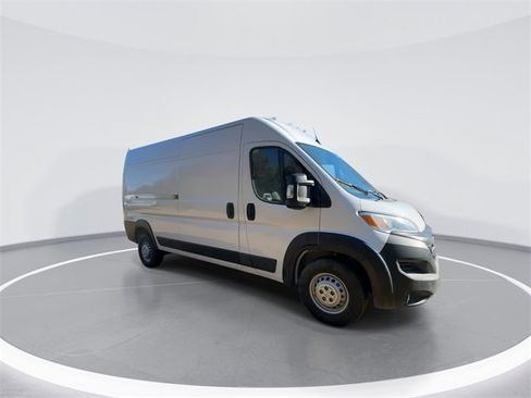New 2025 RAM ProMaster 2500 w/ Convenience Group image 2