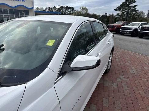 Used 2022 Chevrolet Malibu LT image 5