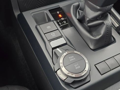 New 2025 Toyota Tacoma SR5 AWD/4WD image 30