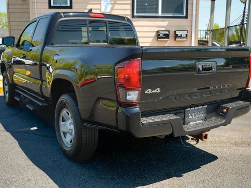Used 2019 Toyota Tacoma SR w/ SR Convenience Package AWD/4WD image 7