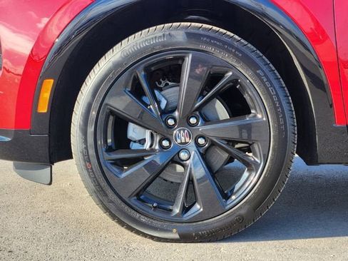 New 2025 Buick Envision Sport Touring image 9