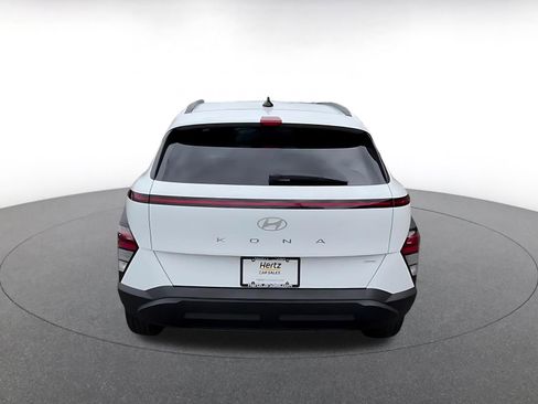 Used 2025 Hyundai Kona SEL AWD/4WD image 12