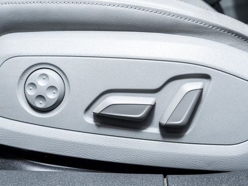 Certified 2025 Audi A4 2.0T Premium w/ Convenience Package image 23