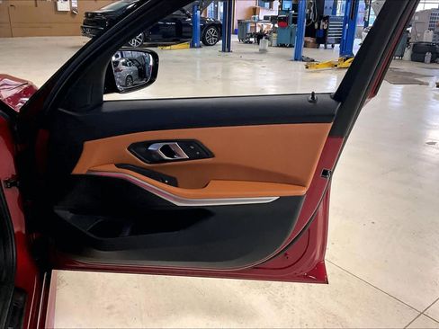 Used 2025 BMW 330i xDrive Sedan image 22