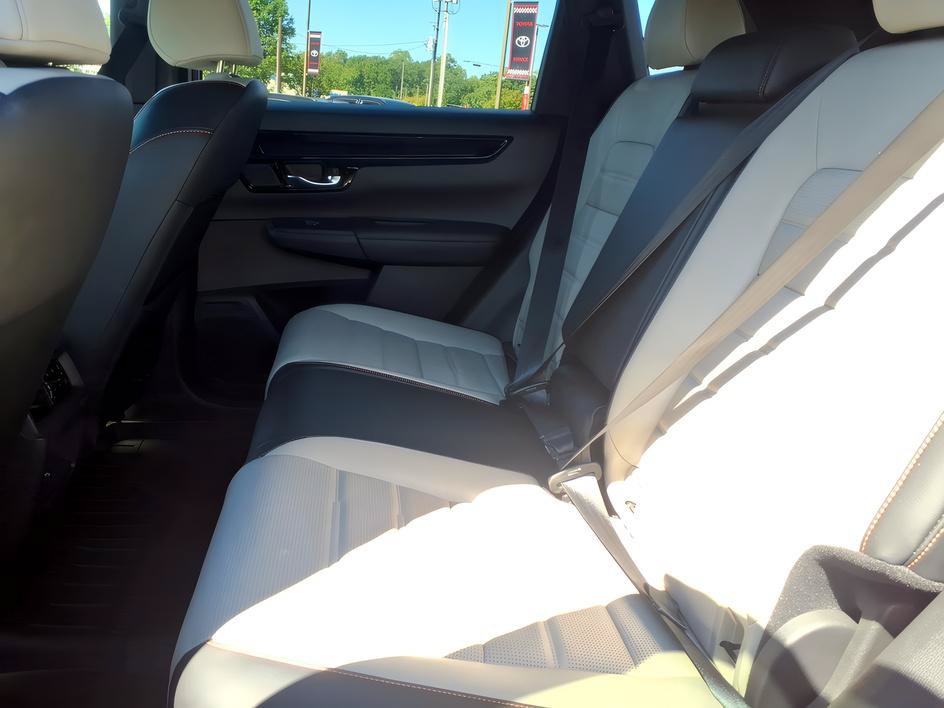 Used 2023 Honda CR-V Sport Touring image 13