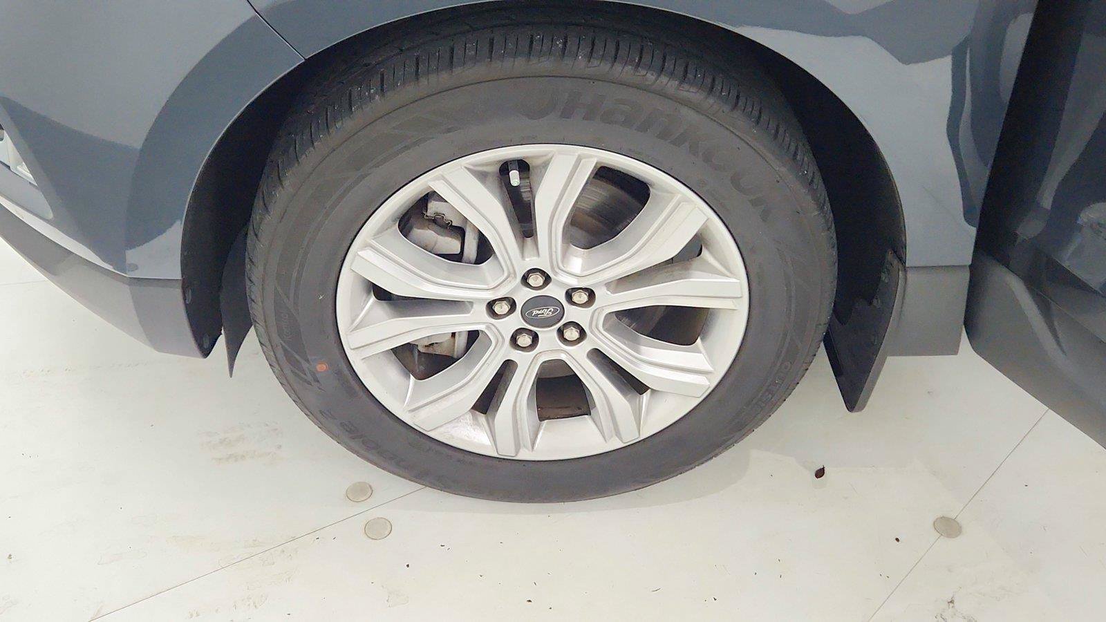 Used 2024 Ford Edge Titanium AWD/4WD image 33