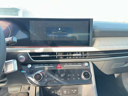 New 2025 Hyundai Sonata Limited image 19