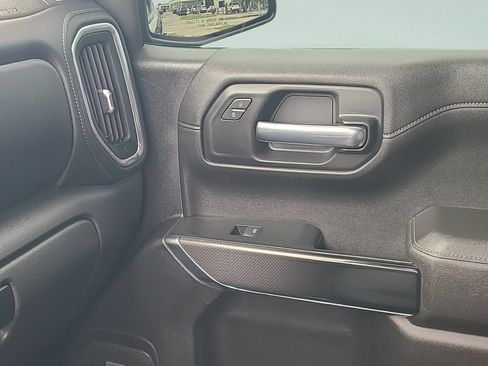 Used 2021 Chevrolet Silverado 1500 LT Trail Boss w/ Convenience Package II AWD/4WD image 16
