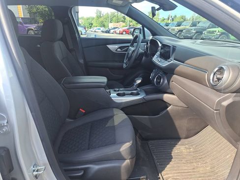 Used 2022 Chevrolet Blazer LT FWD image 33