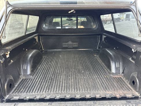 Used 2003 Chevrolet Silverado 1500 SS AWD/4WD image 32