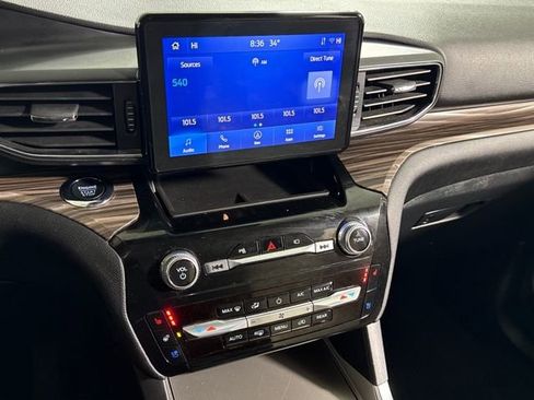 Used 2023 Ford Explorer Limited image 28