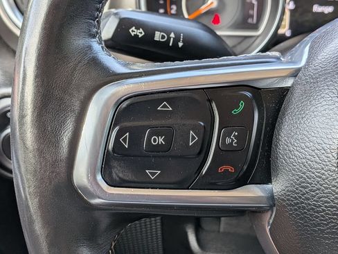 Used 2018 Jeep Wrangler Unlimited Sahara w/ LED Lighting Group AWD/4WD image 21