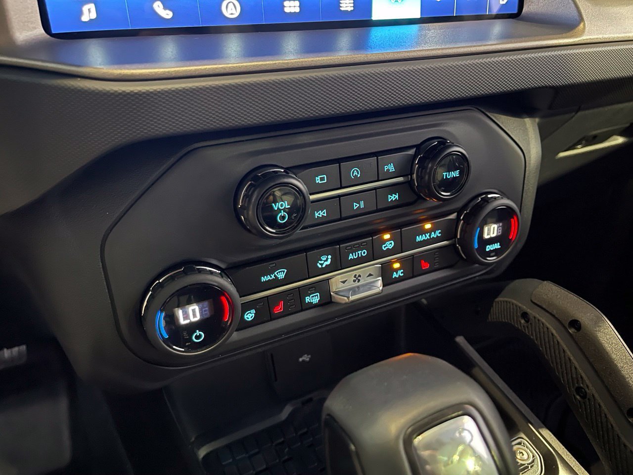 Used 2024 Ford Bronco Raptor AWD/4WD image 25