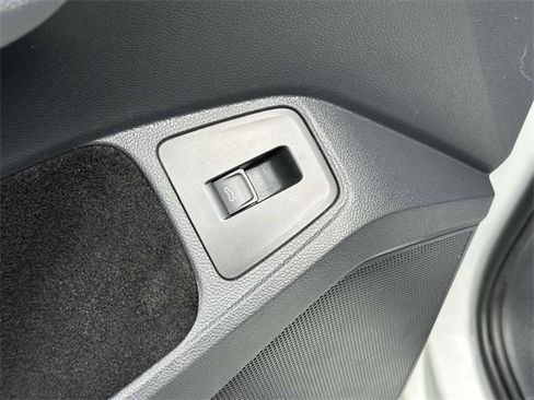 Certified 2022 Volkswagen Tiguan SE w/ Panoramic Sunroof Package image 16