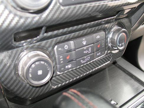 Used 2019 Ford F150 XLT w/ Equipment Group 302A Luxury AWD/4WD image 47