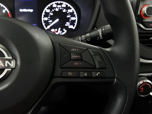 Used 2024 Nissan Altima 2.5 S FWD image 15