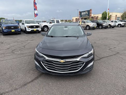 Used 2022 Chevrolet Malibu LT FWD image 3