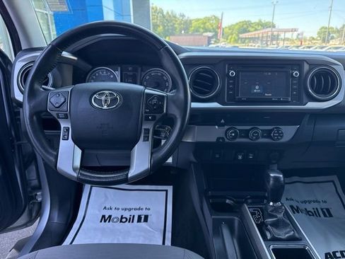 Used 2019 Toyota Tacoma SR5 RWD image 19
