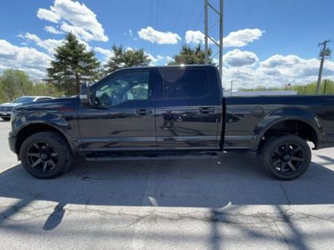 Used 2019 Ford F150 Lariat w/ Equipment Group 502A Luxury AWD/4WD image 6