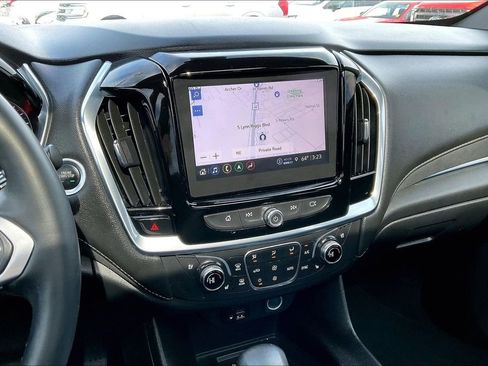 Used 2023 Chevrolet Traverse High Country image 6