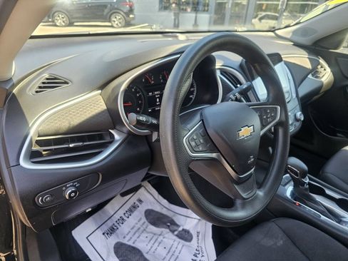 Used 2022 Chevrolet Malibu LS FWD image 25
